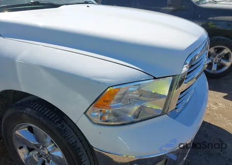 2016 Ram 1500 Lone Star z USA, uszkodzony, nr VIN 3C6RR6LT9GG300493